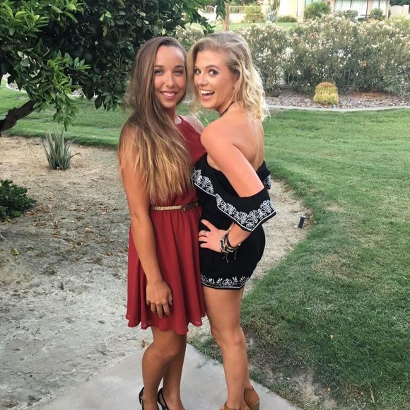 Meet your Posher, Alyssa - Picture 1 of 1