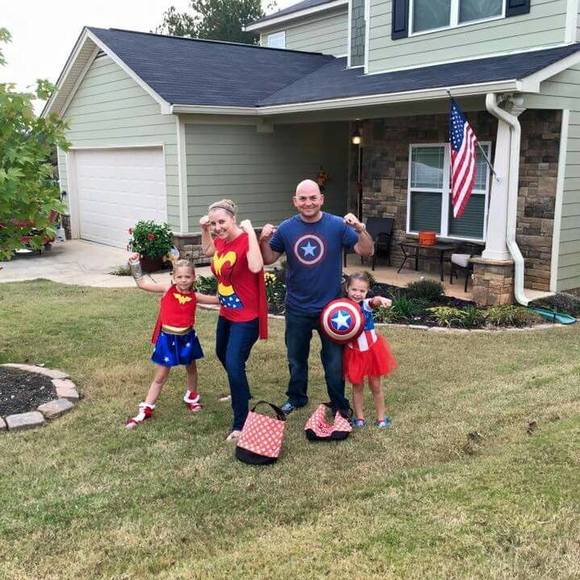 Meet your Posher, Katie - Picture 1 of 1