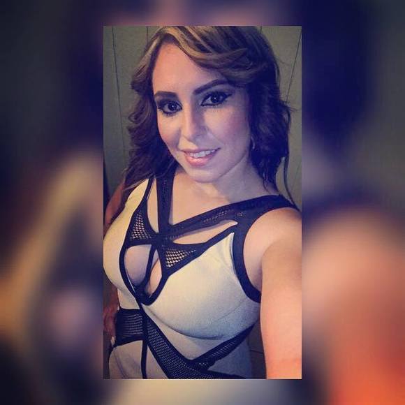 Meet your Posher, Edith - Picture 1 of 1