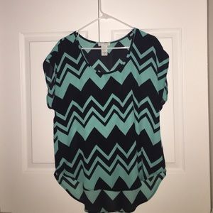 Short sleeve chevron blouse