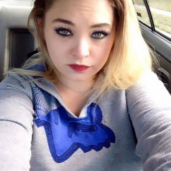 Meet your Posher, Randi - Picture 1 of 1