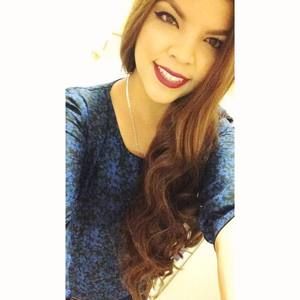 Meet your Posher, Priscila