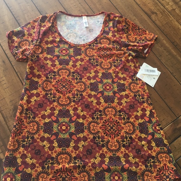 LuLaRoe classic T