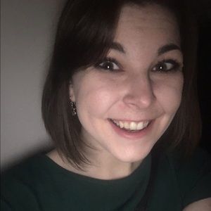 Meet your Posher, Carissa
