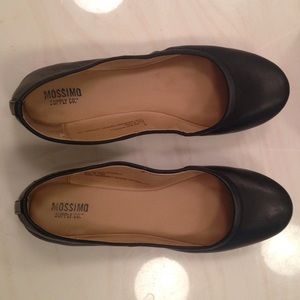 Black Ballet Flats