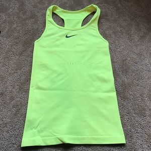 Nike tank. Xs