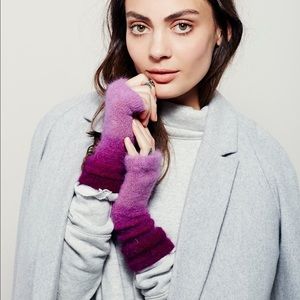 Free people NWOT angora fur gloves