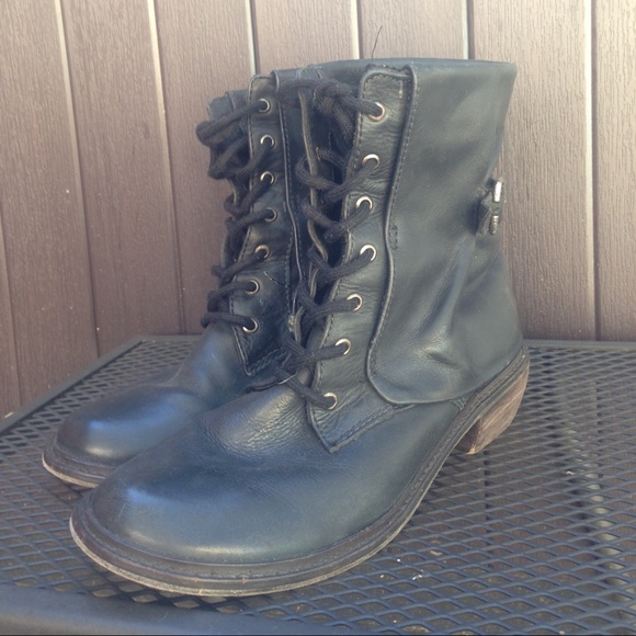 MIA black leather boots