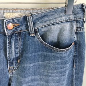 Zara Jeans - Zara wide legged jeans Zara Jeans - Zara wide legged jeans