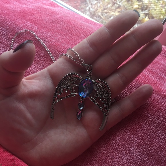 (K1) Raven Claw HP Necklace - Picture 4 of 4