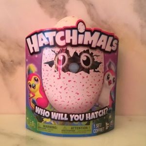 HATCHIMAL Pink / Red Penguala **NEW IN BOX**