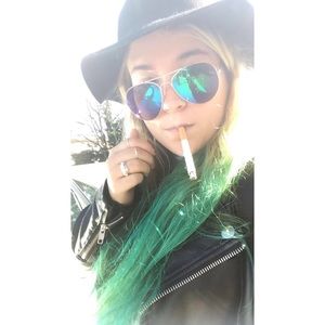 Meet your Posher, Bridget