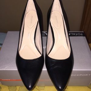 Rockport Adiprene by Addidas heels. Like new