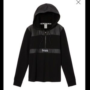 NWT PINK PERFECT QUARTER-ZIP HOODIE XS