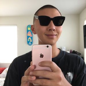 Meet your Posher, Cole