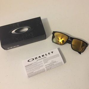 Oakley polarized sunglasses