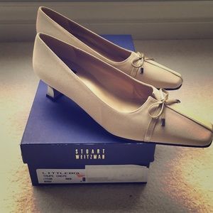 Stuart Weitzman Littlebow Taupe Crepe