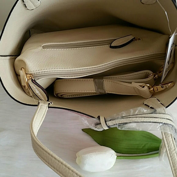Beautiful Brand new tote Bag + crossbody - Picture 4 of 4