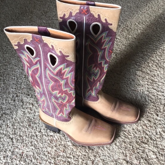 Knee high cowboy boots like new