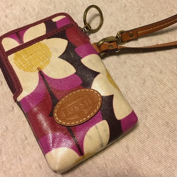 Fossil Wristlet