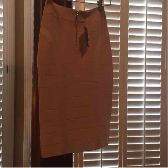 Pencil skirt - Picture 2 of 3