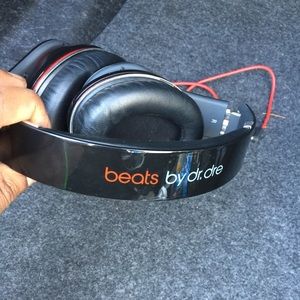 Dr .dre head phones