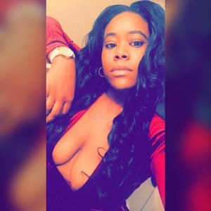 Meet your Posher, Nikki