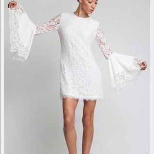 Alexis Brett wide sleeve dress in white