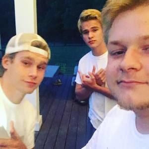 Meet your Posher, James