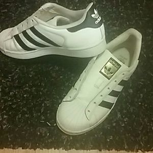 ??Old school Adidas??