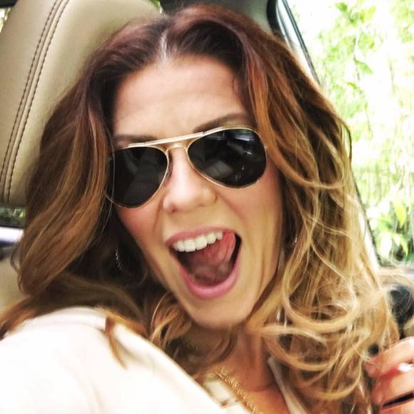 Meet your Posher, Donna - Picture 1 of 1