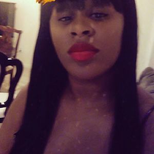 Meet your Posher, Dee