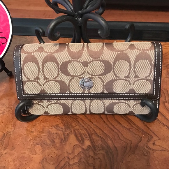 COACH WALLET - Picture 1 of 4