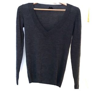 Grey Club Monaco v-neck wool sweater