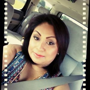 Meet your Posher, Amparo