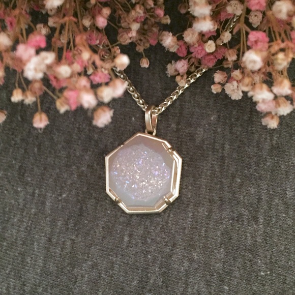 NWT Kendra Scott Lizzie Iridescent Window Drusy - Picture 2 of 4