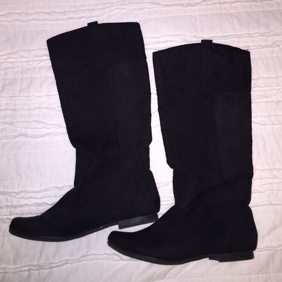 Black boots