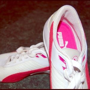Puma Sneakers!