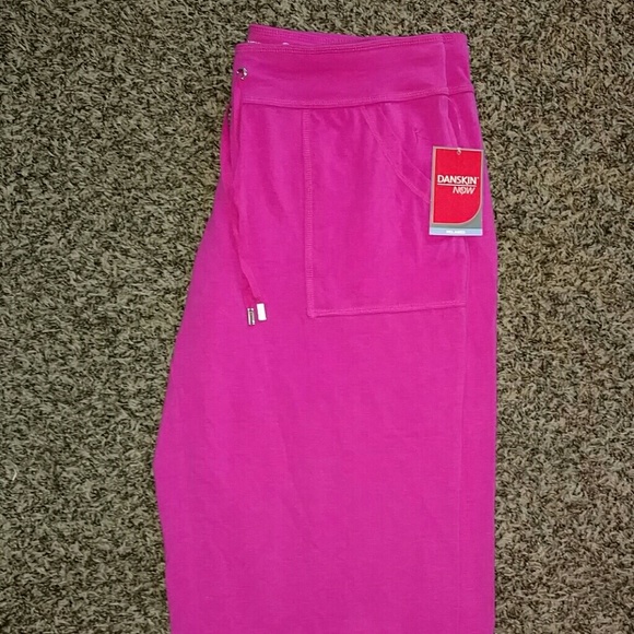 Brand new Danskin Now Capri