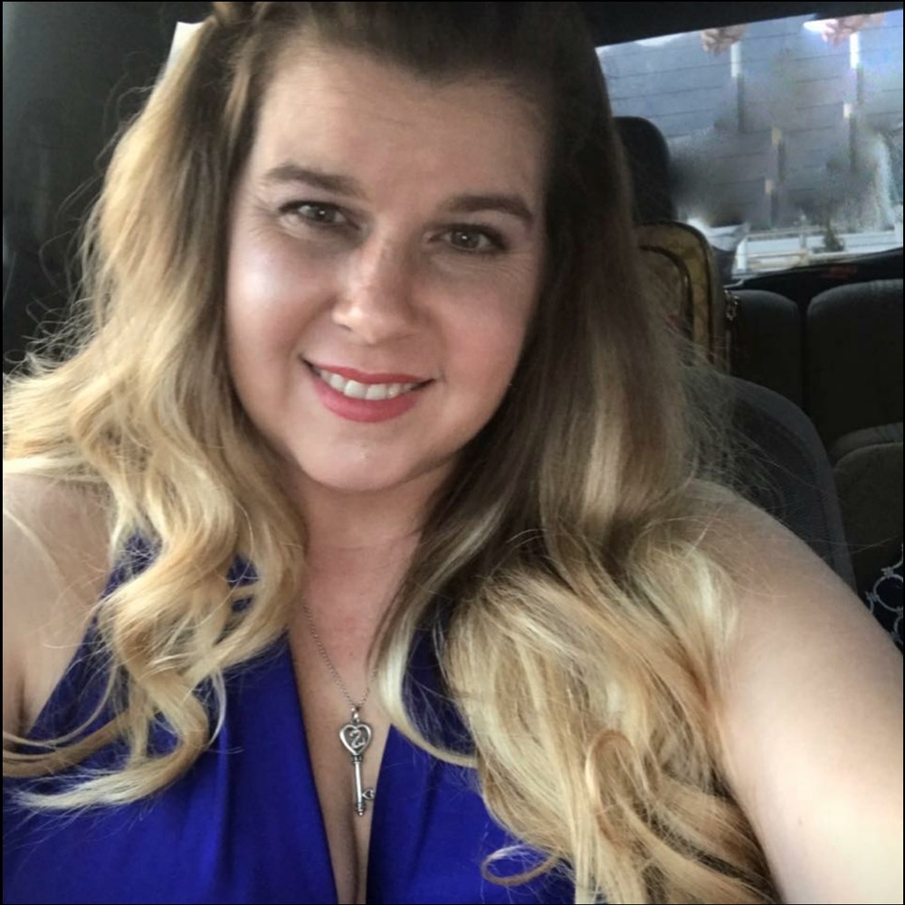 Meet your Posher, Kelly