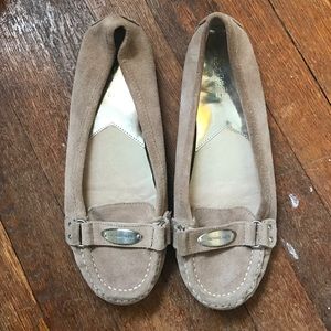 Michael Kors Nude Suede Moccasin loafer
