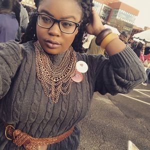 Meet your Posher, Anika