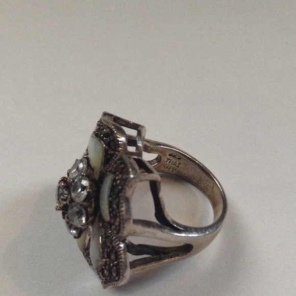 Sterling Silver | Mother of Pearl Ring (Sz. 7) - Picture 4 of 4