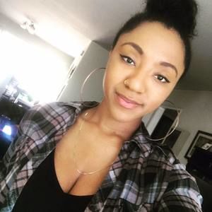 Meet your Posher, Robyn