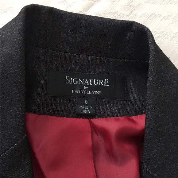 Suit - Picture 2 of 4