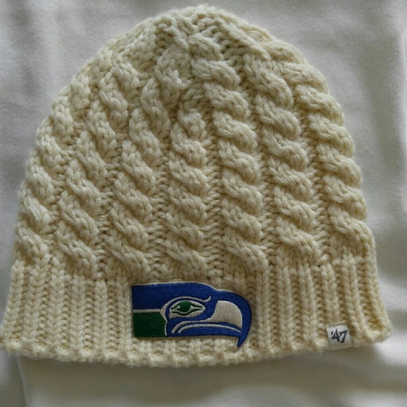 #47 Seattle Seahawks Legacy knitte Newbury beanie.