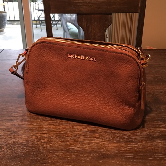 Michael Kors Bedford medium double zip messenger