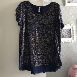 Lularoe Vintage Holiday Classic Tee - XL