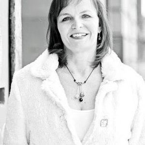 Meet your Posher, Leigh