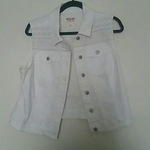 White jean vest